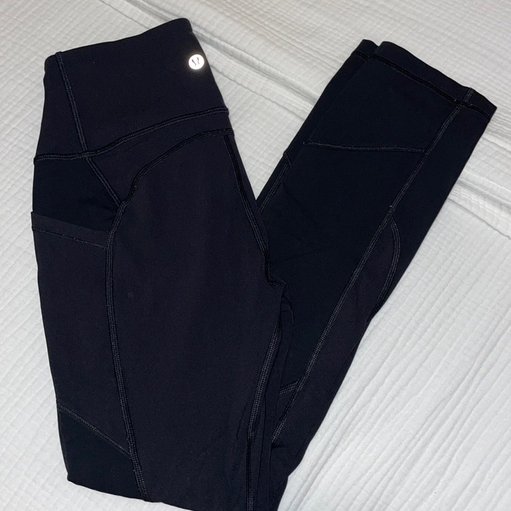 Lululemon Leggings with pockets in size 4